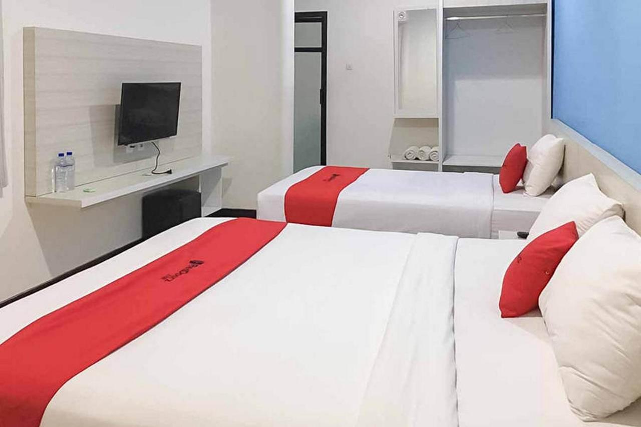 Reddoorz Plus At Panorama Villas Batu Batu  Extérieur photo