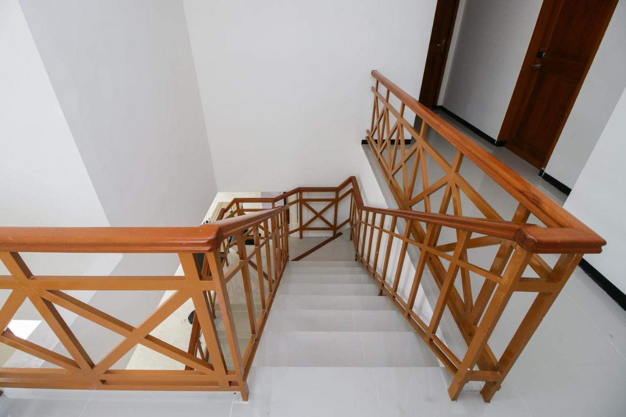 Reddoorz Plus At Panorama Villas Batu Batu  Extérieur photo